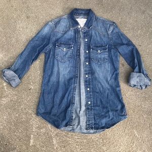 American Eagle Outfitters Tops - Boyfriend style denim shirt American Eagle Outfitters Tops - Boyfriend style denim shirt